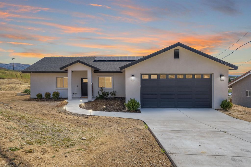 22612 Mariposa Road, Tehachapi, CA 93561