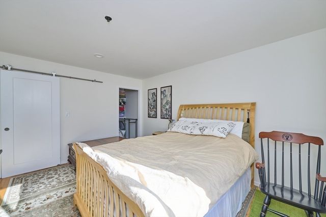 950 Massachusetts Ave 2C, Cambridge, MA 02138