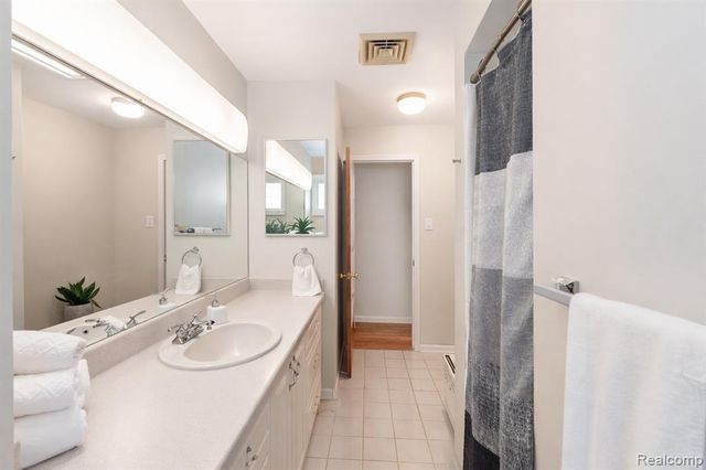 3132 Merwin Road, Lapeer, MI 48446