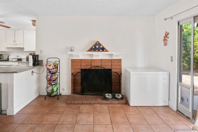 3521 Strawberry Place, Oceanside, CA 92056