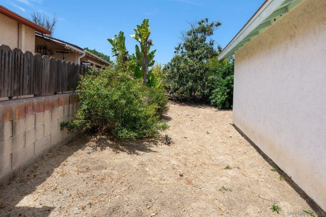 3521 Strawberry Place, Oceanside, CA 92056
