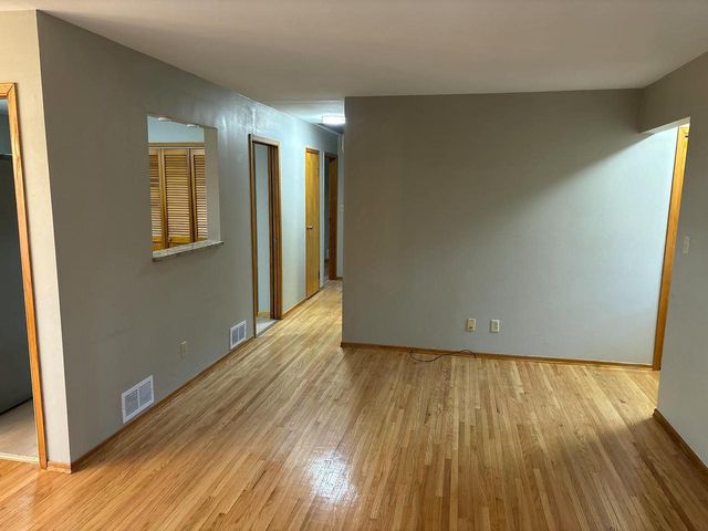 522 Burlington AVENUE, Twin Lakes, WI 53181