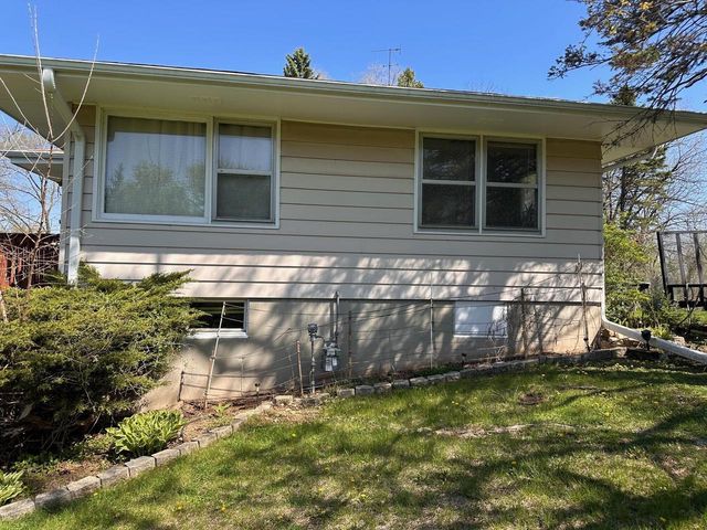 522 Burlington AVENUE, Twin Lakes, WI 53181