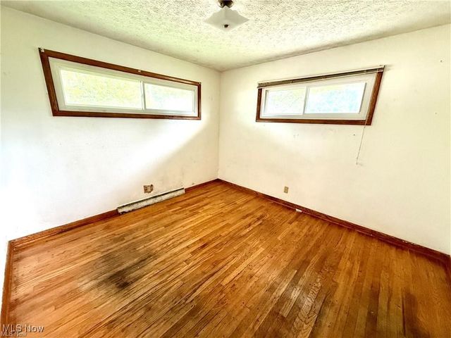 3241 State Route 43, Mogadore, OH 44260