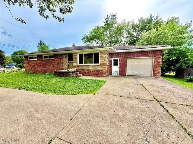 3241 State Route 43, Mogadore, OH 44260