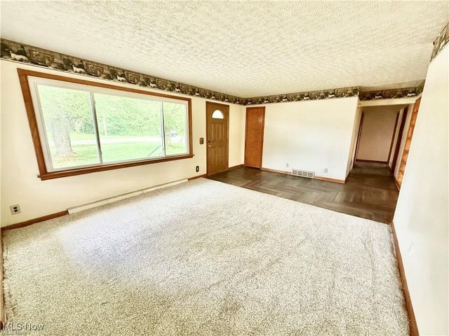 3241 State Route 43, Mogadore, OH 44260