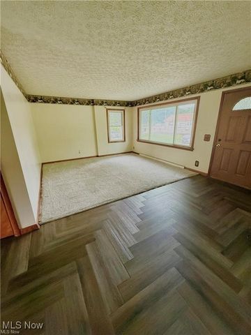 3241 State Route 43, Mogadore, OH 44260