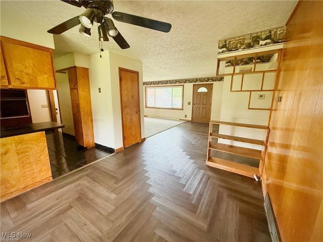 3241 State Route 43, Mogadore, OH 44260