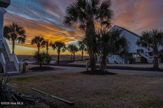 305 S Bald Head Wynd 10, Bald Head Island, NC 28461