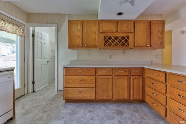 6416 E Mulberry Street, Evansville, IN 47715