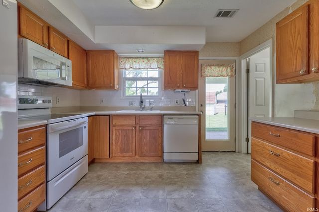 6416 E Mulberry Street, Evansville, IN 47715