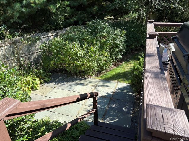 32 Allan Lane, Mount Kisco, NY 10549