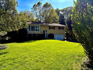 32 Allan Lane, Mount Kisco, NY 10549