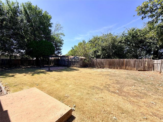 1403 Long Branch DR, Georgetown, TX 78626