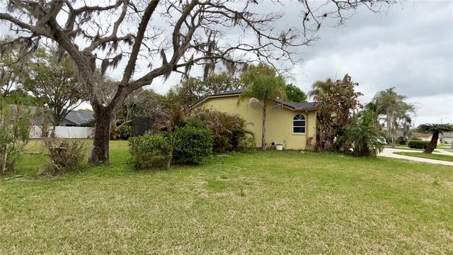 17414 EQUESTRIAN TRAIL, Odessa, FL 33556