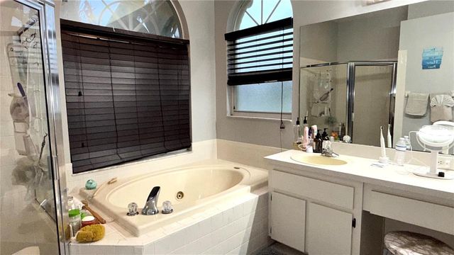 17414 EQUESTRIAN TRAIL, Odessa, FL 33556