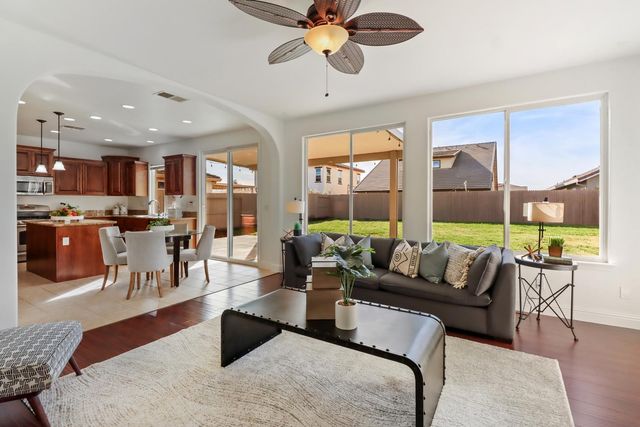 12193 Conservancy Way, Rancho Cordova, CA 95742