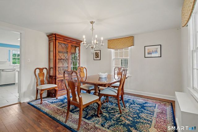 40 Oakwood Drive, Fairfield, CT 06824