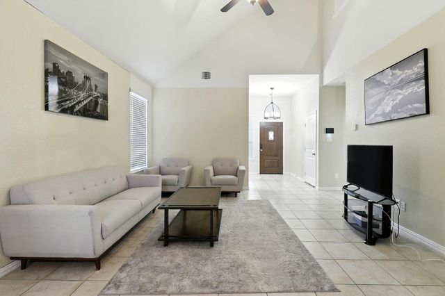 1627 Northwood Springs Drive, Crosby, TX 77532