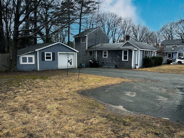 1269 Whitman St, Hanson, MA 02341