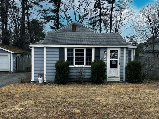 1269 Whitman St, Hanson, MA 02341