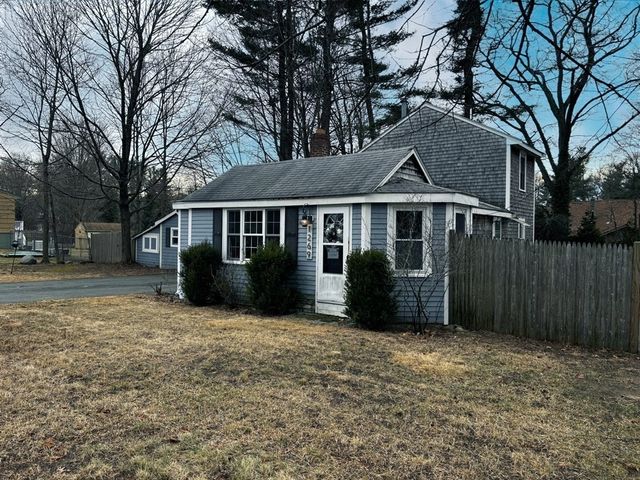 1269 Whitman St, Hanson, MA 02341