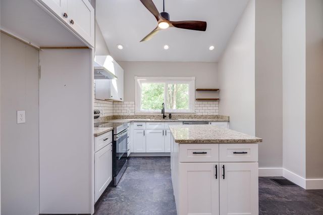 4742 Peacock Road, Springfield, OH 45502