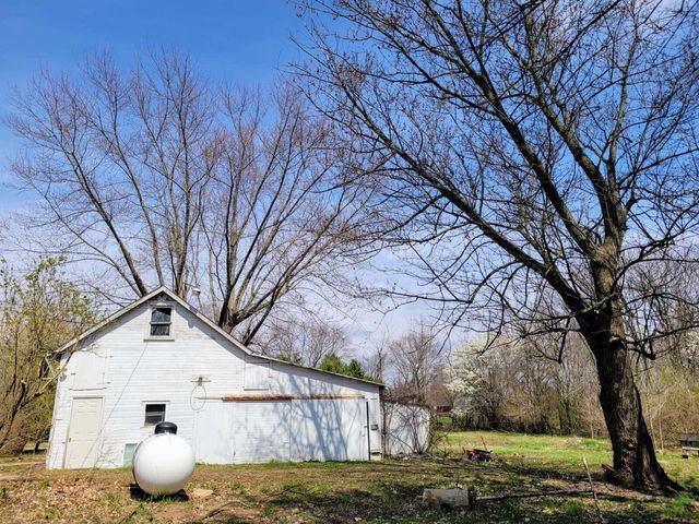 4742 Peacock Road, Springfield, OH 45502