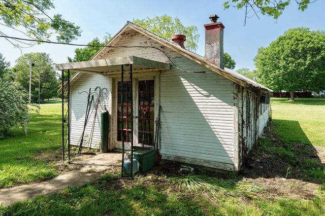 4742 Peacock Road, Springfield, OH 45502