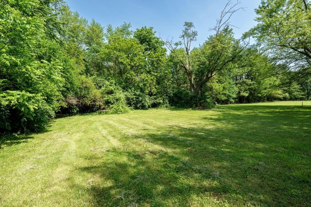 4742 Peacock Road, Springfield, OH 45502