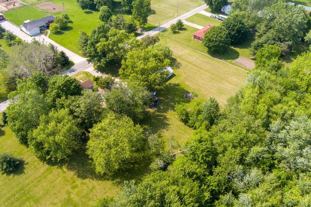 4742 Peacock Road, Springfield, OH 45502