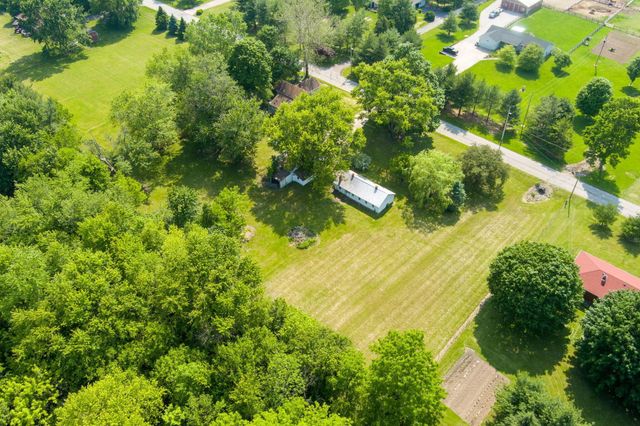 4742 Peacock Road, Springfield, OH 45502