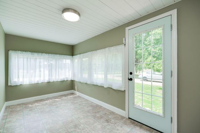 4742 Peacock Road, Springfield, OH 45502