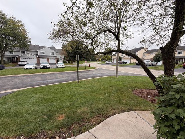 159 Winchester Drive B, Streamwood, IL 60107