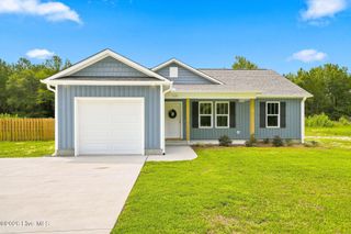 225 Montague Road, Currie, NC 28435