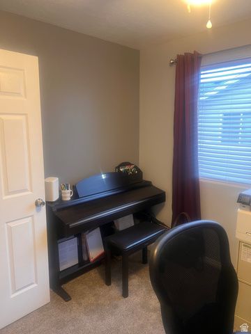 4096 W 5075 S, Roy, UT 84067