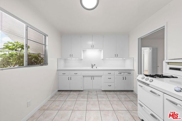 913 20th Street 1, Santa Monica, CA 90403