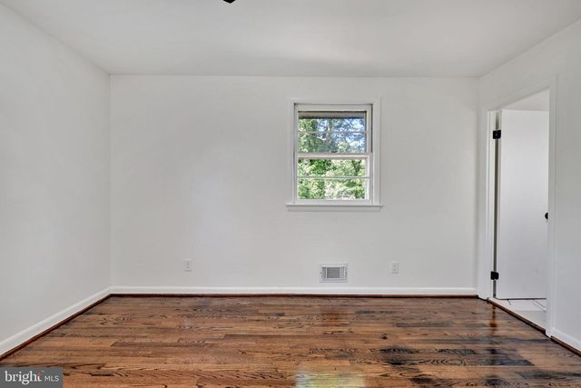 6005 SPELL RD, Clinton, MD 20735