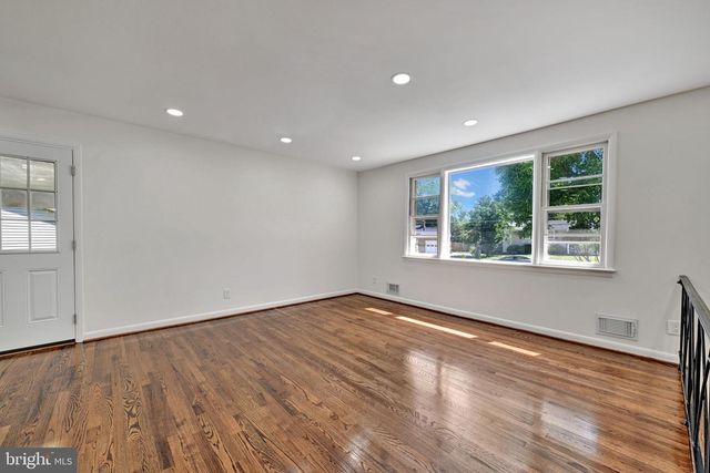 6005 SPELL RD, Clinton, MD 20735