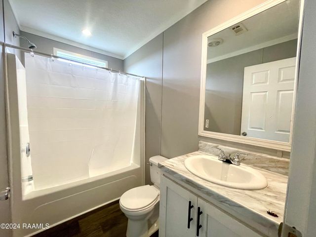2612 Claude Leblanc Road, New Iberia, LA 70560