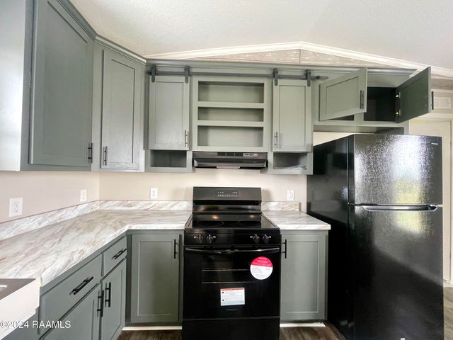 2612 Claude Leblanc Road, New Iberia, LA 70560