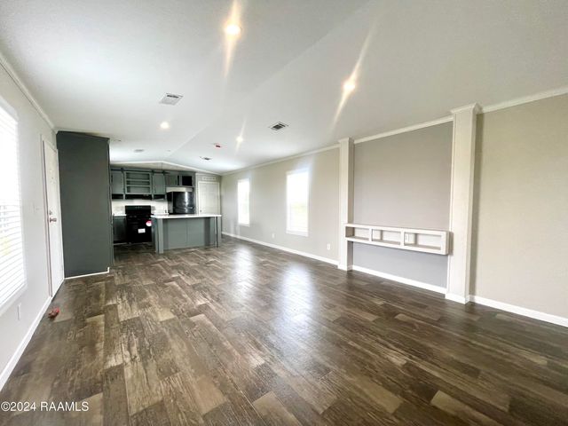2612 Claude Leblanc Road, New Iberia, LA 70560