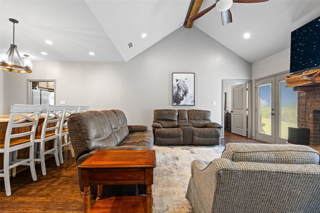 480 Clowers Road, Diana, TX 75640