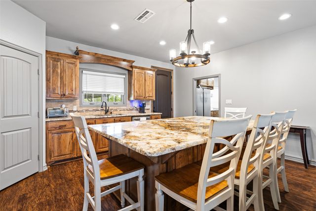 480 Clowers Road, Diana, TX 75640