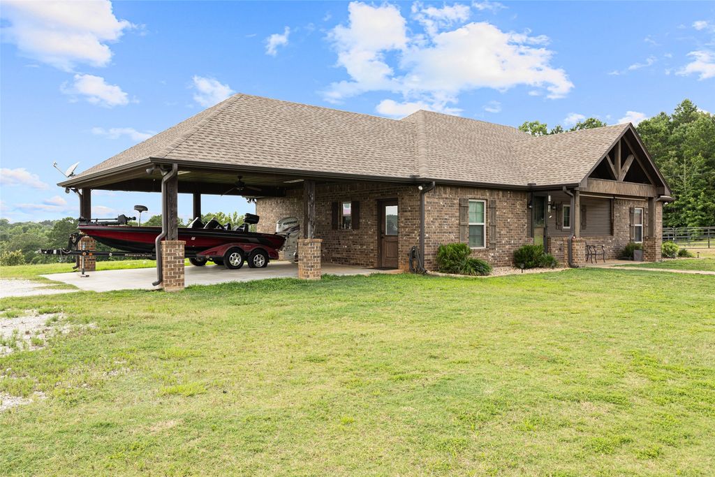 480 Clowers Road, Diana, TX 75640