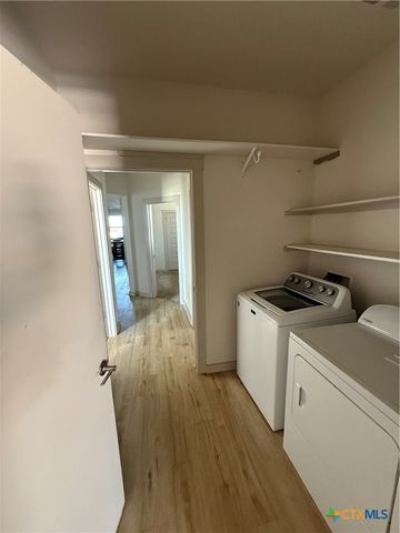 120 New Hampton Way, San Marcos, TX 78666