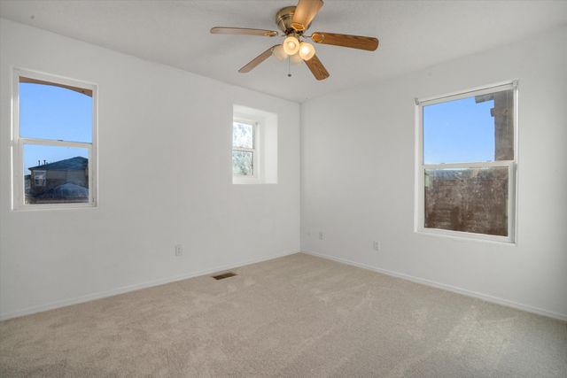 10731 Humphries Lane SW, Albuquerque, NM 87121