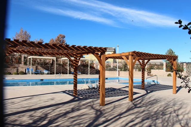 10731 Humphries Lane SW, Albuquerque, NM 87121