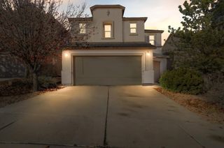 10731 Humphries Lane SW, Albuquerque, NM 87121