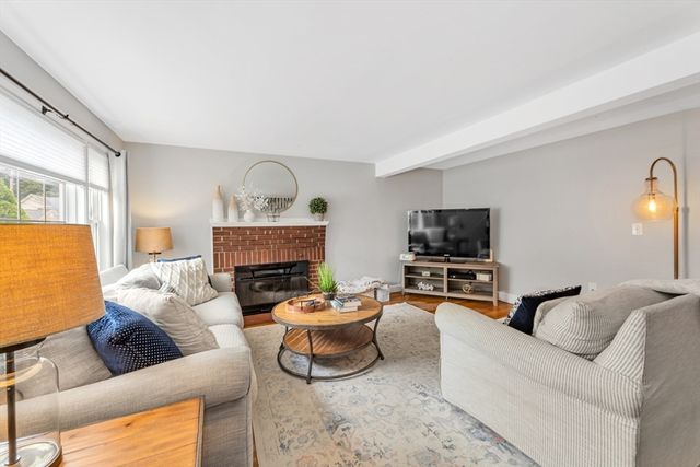 9 Berwick Street, Boston, MA 02132